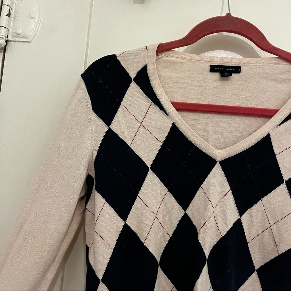 Tommy Hilfiger Argyle V-Neck Sweater in Black and Cream - Size M - Picture 3 of 10